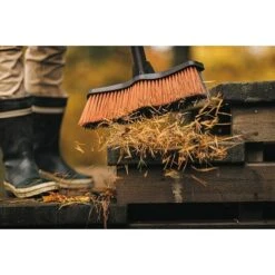 Fiskars Tuinbezem 12 Fiskars Tuinbezem -Tuinonderhoud 12 1152