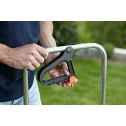 Gardena Strooiwagen XL 14 Gardena Strooiwagen XL -Tuinonderhoud 12 2012